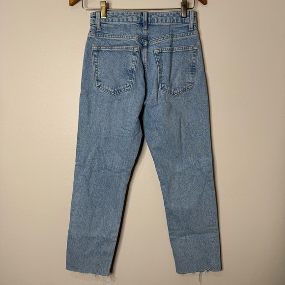 Topshop Light Wash Straight Leg Denim Mom
Jeans Size 2 - Picture 7 of 10